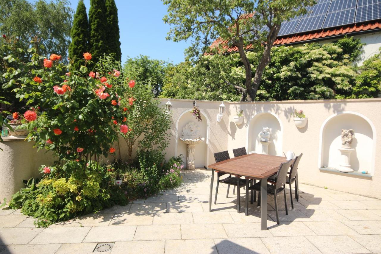 Rosengarten Auf Der Sonneninsel Apartment *